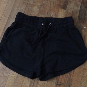 H&M LOUNGE SHORTS